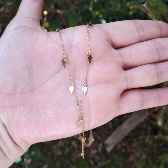 Choker style necklace with diamond♦ shaped accents - Picture 7 of 11